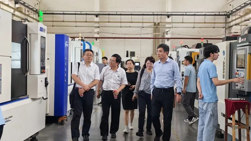 空气压缩机机油：价格背后的技术考量